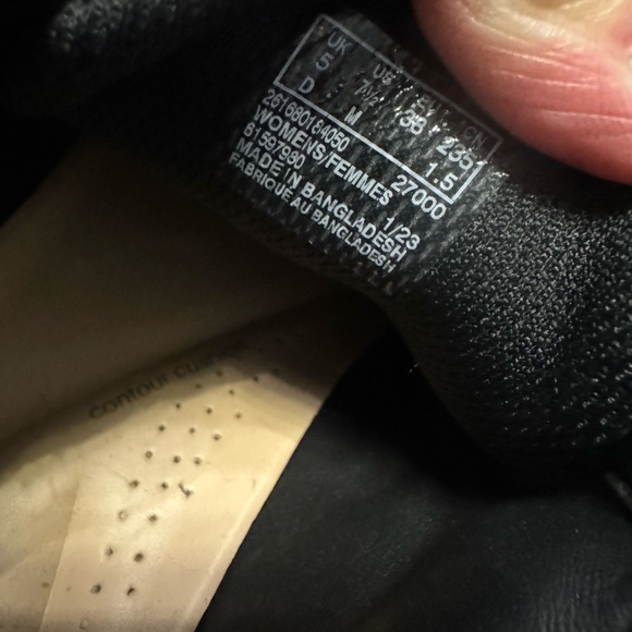 Women’s Clark dress tennis shoes size 7.5 - Picture 6 of 6